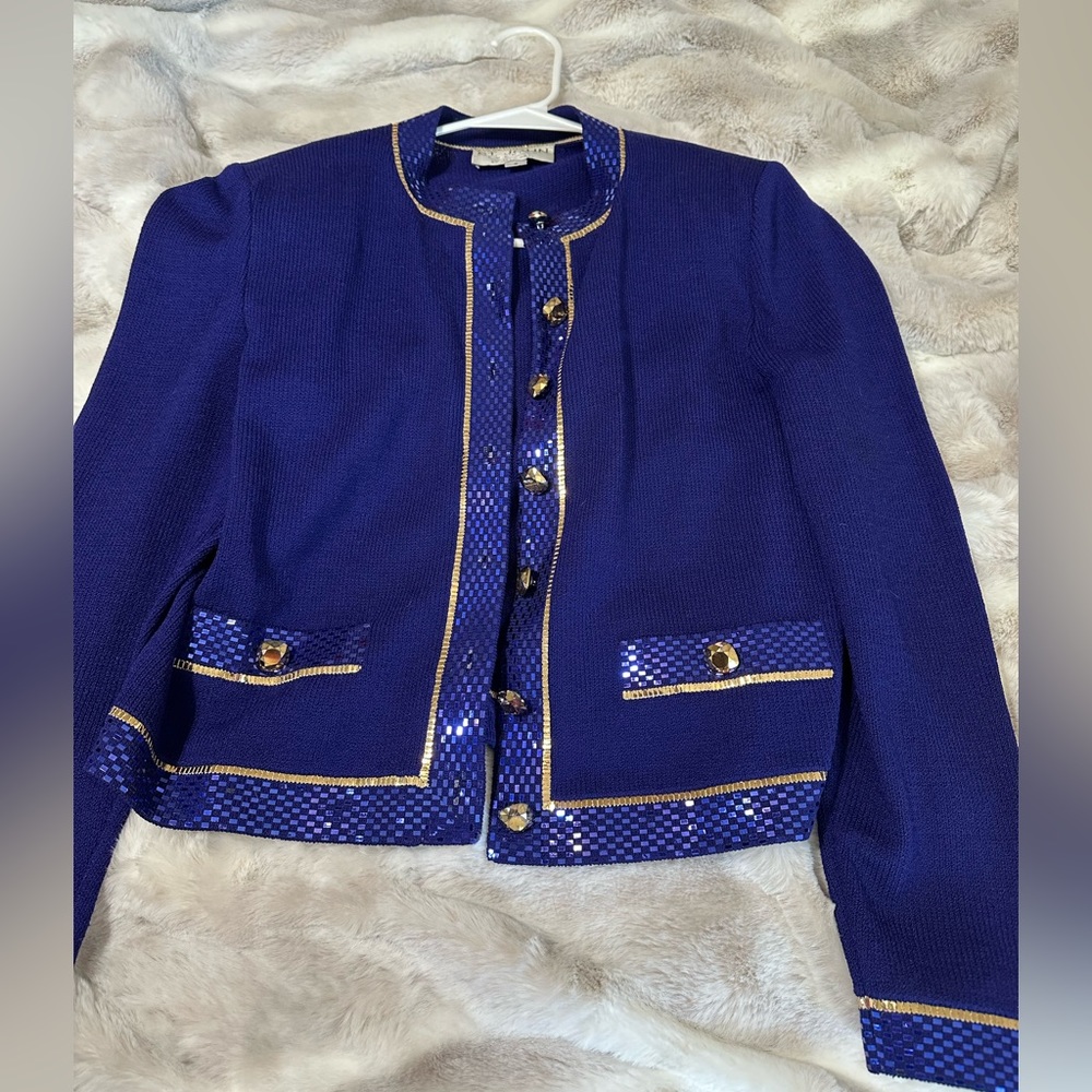 St John skirt suit size 6